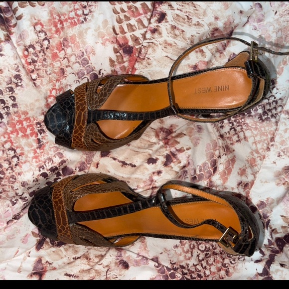 Reptile print shoes - Picture 2 of 3